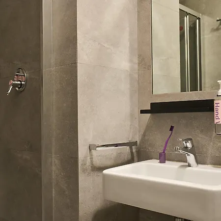 Hotell Numa Rodo